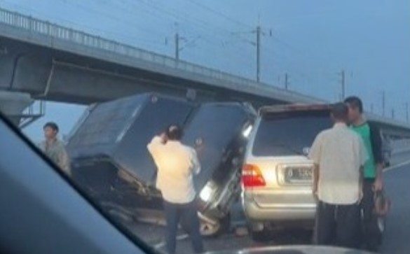 Kecelakaan Di Tol Jakarta Cikampek Mbz Hari Ini Juli Lalu