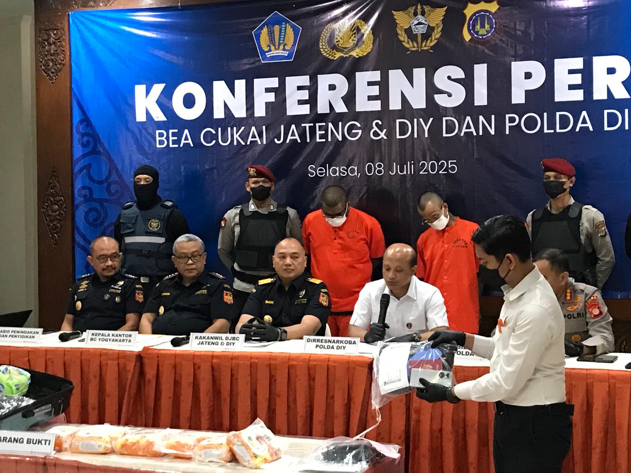 Kepolisian Buru Pelaku Peredaran Sabu Lewat Tisu Basah, Pelaku Orang Malaysia