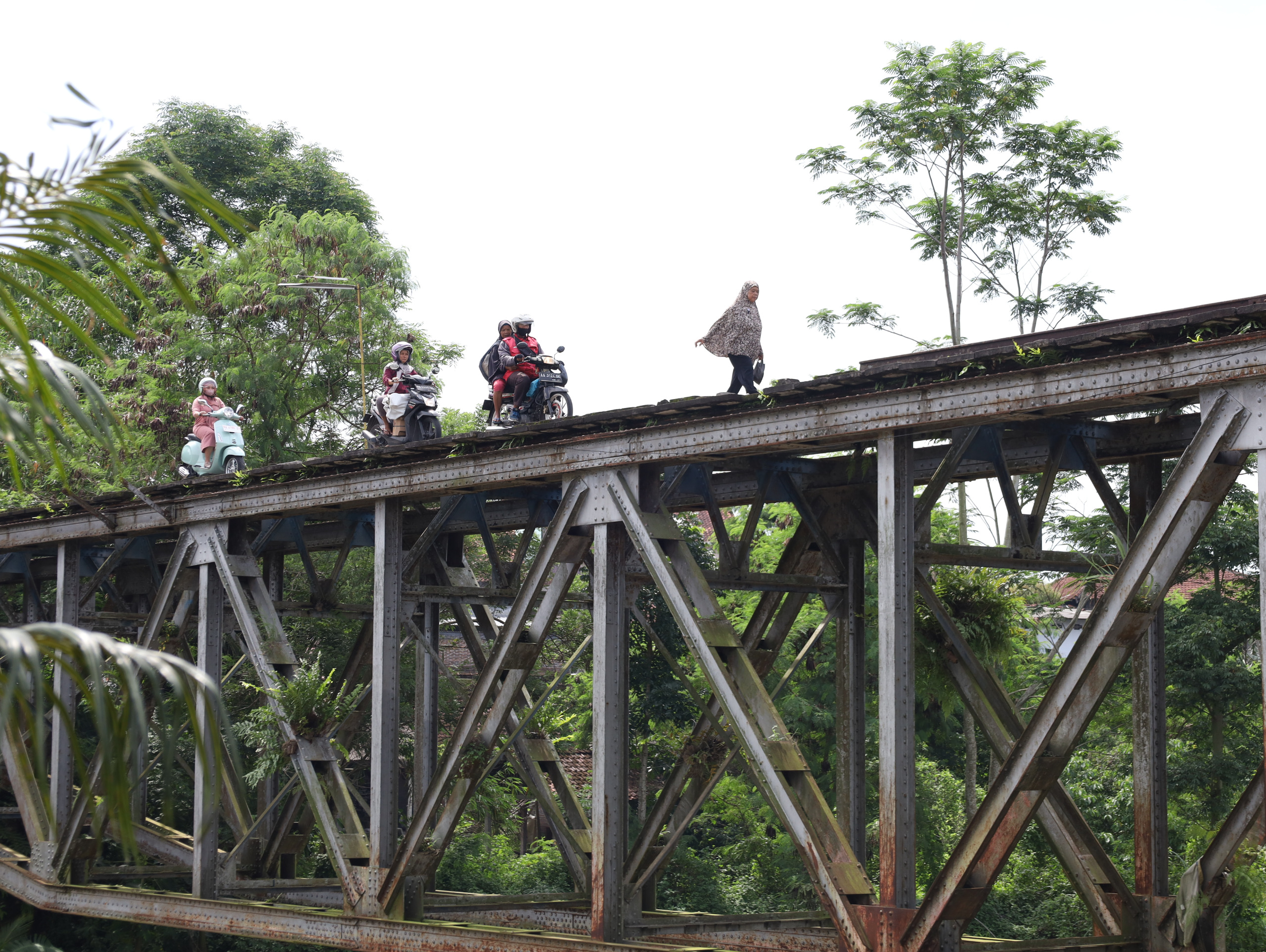 KAI Daop 6 Yogyakarta Ajak Jurnalis Napak Tilas Jalur Kereta Non-Aktif Jogja-Magelang