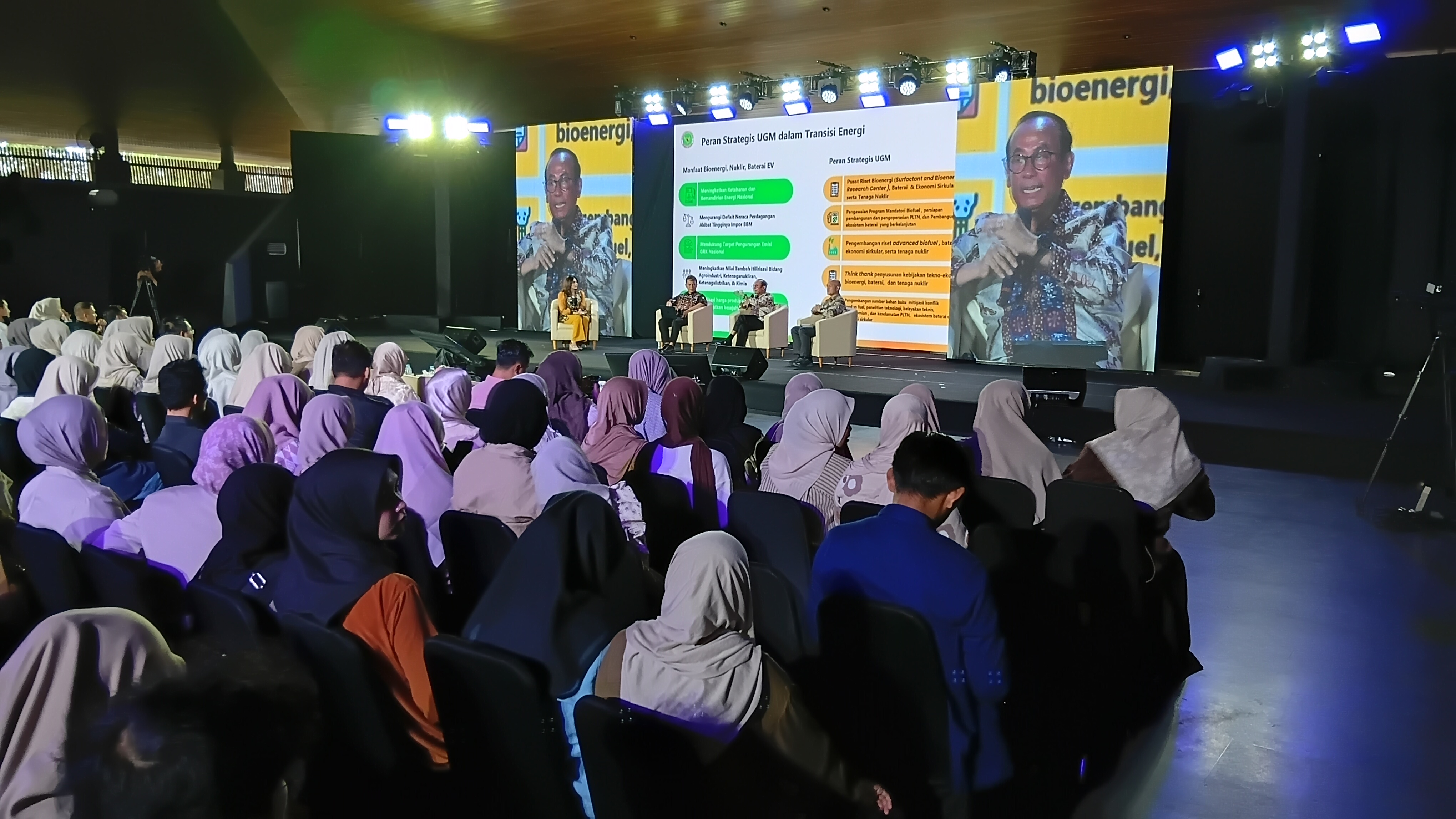 Ratusan Mahasiswa Antusias Ikuti Event "Indonesia Punya Kamu" di GIK UGM
