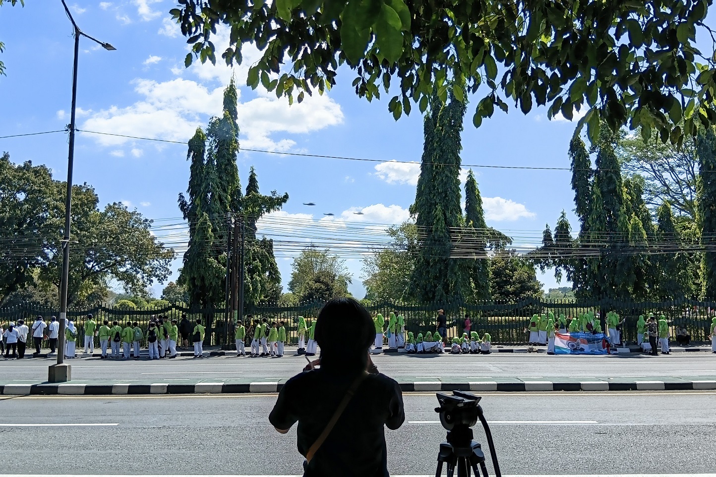 Prabowo-PM India Mengitari Candi Prambanan Naik Helikopter