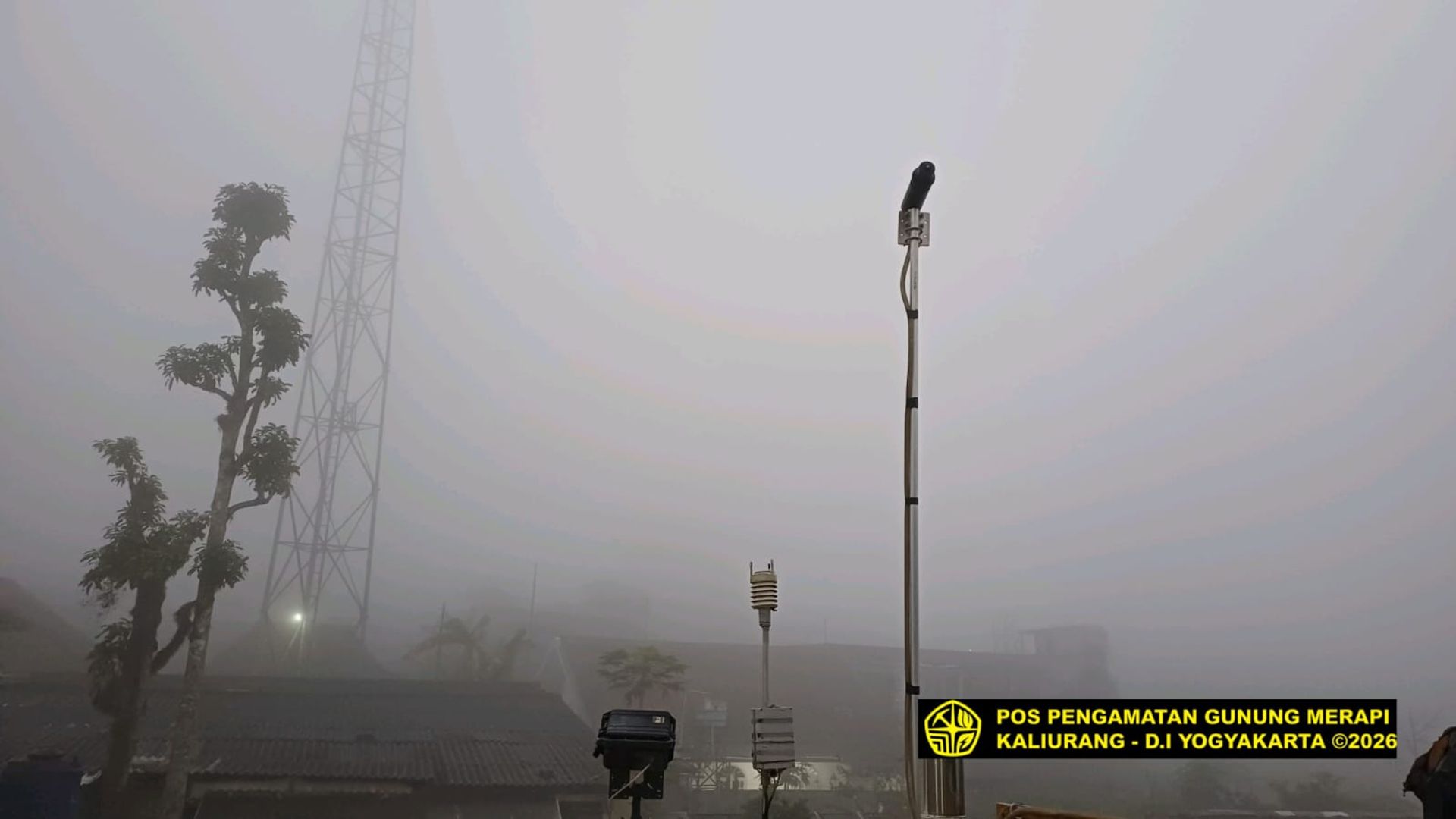 Aktivitas Gunung Merapi Hari ini, Suplai Magma Berlanjut dan 16 Gempa Guguran Tercatat