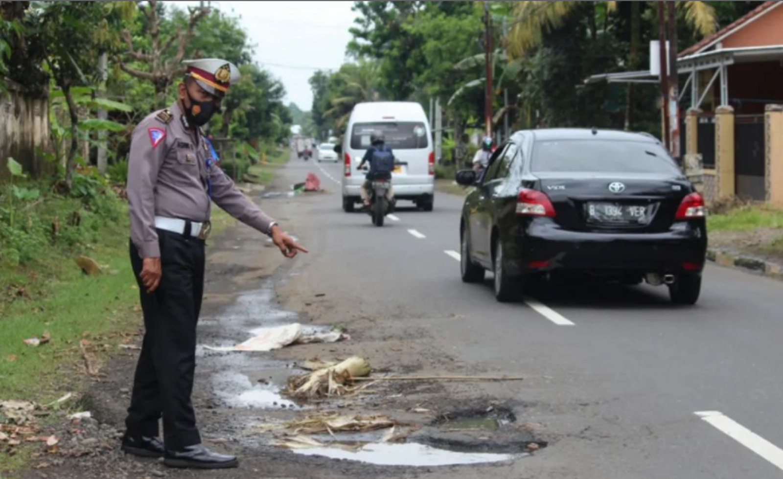 Jalan Berlubang Di Purbalingga Akhirnya Disurvei Satlantas Polres Usai ...