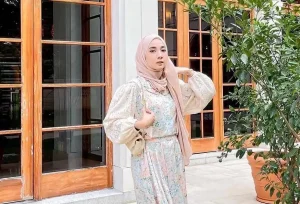 Rekomendasi gamis lebaran 2022