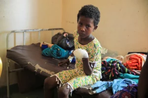 anak-anak cacat dan terbunuh di Ethiopia