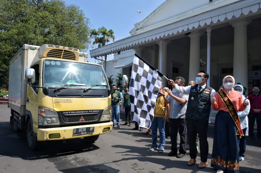 Minyak Goreng Curah Bersubsidi Rp Ribu Per Liter Ridwan Kamil