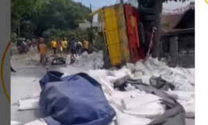 Tabrakan maut truk Fuso bermuatan terigu di Cianjur