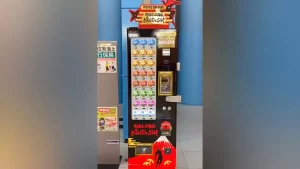 Vending Machine Unik di Jepang