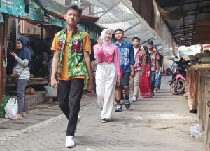 Fashion Show di Pasar