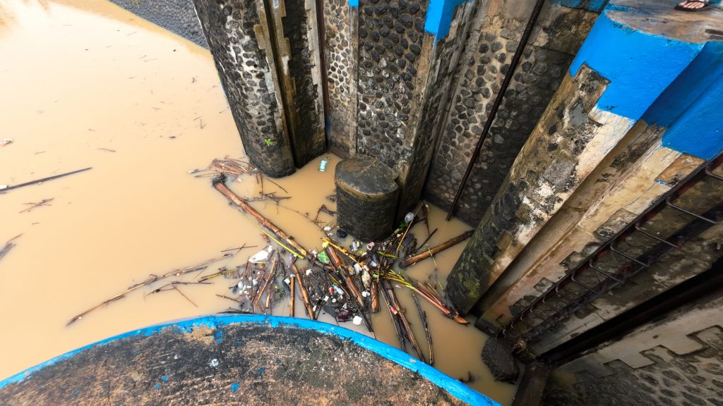 Upaya Pengendalian Risiko Banjir dengan Alat Telemetri Canggih di Sungai-Sungai Vital di Jawa Tengah