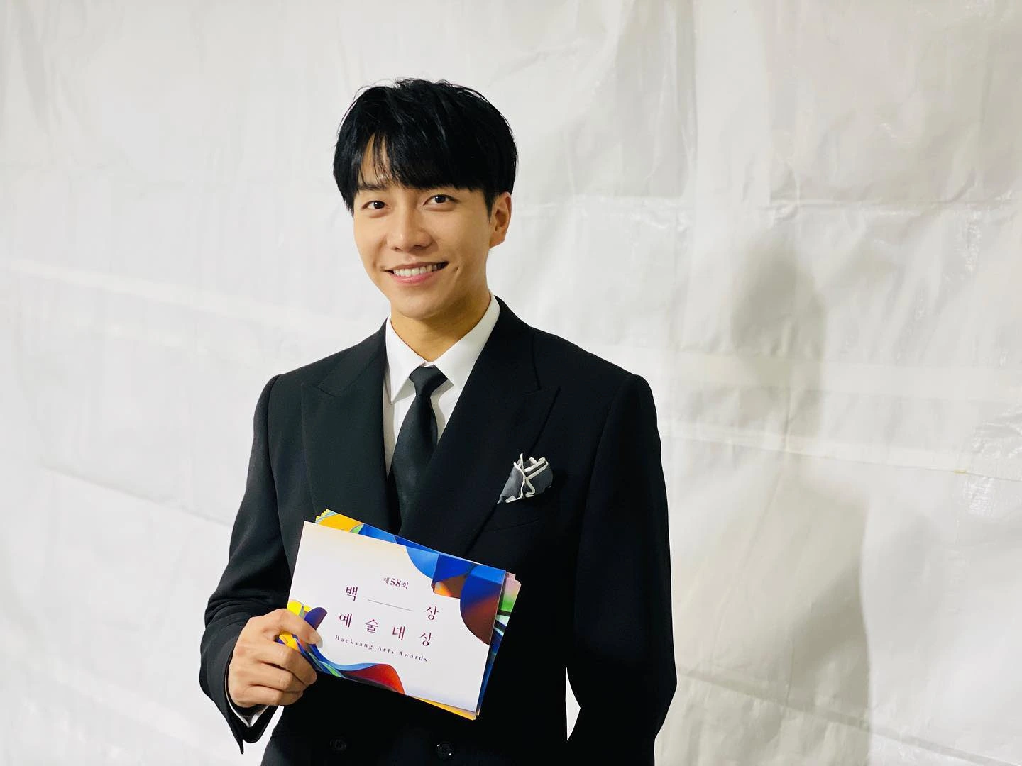 Isu Lee Seung Gi Pinjamkan Uang 4 725 Miliar Won Ke CEO Merebak Ke 