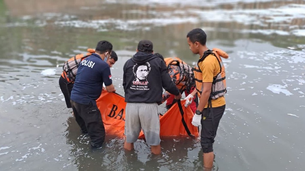 Korban Tenggelam Di Banjir Kanal Jakarta Akhirnya Ditemukan Hari Ini 28 ...