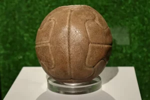 Sejarah bola resmi Piala Dunia