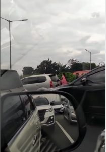 Arus lalu lintas terpantau macet di sekitar tol JORR