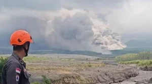 Gunung Semeru erupsi 4 Desember 2022