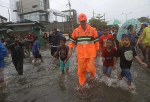 Ganjar Pranowo atasi banjir Semarang 