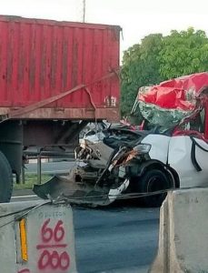 Kondisi kendaraan paasca kecelakaan di Tol Tangerang