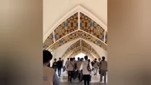 Masjid Raya Al Jabbar dibersihkan