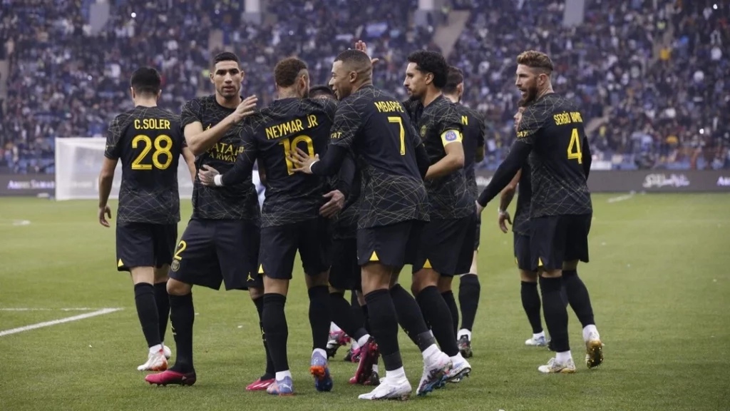 Hasil Pertandingan Riyadh All Star vs PSG, Ronaldo Cetak Brace dan Messi 1  Gol - Hariane.com