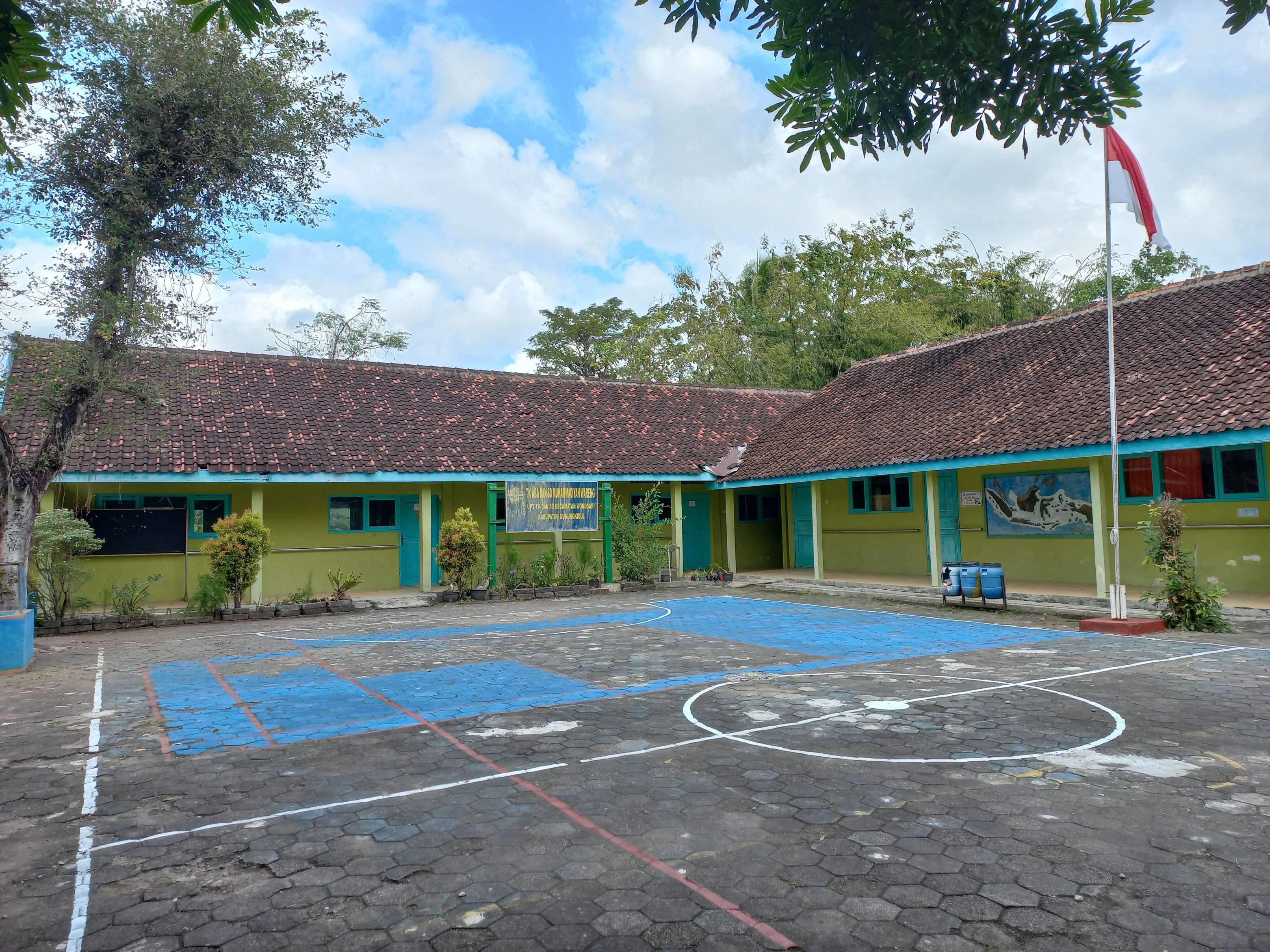 Krisis Siswa, Sekolah di Tengah Kota Wonosari Tak Dapat Murid Baru