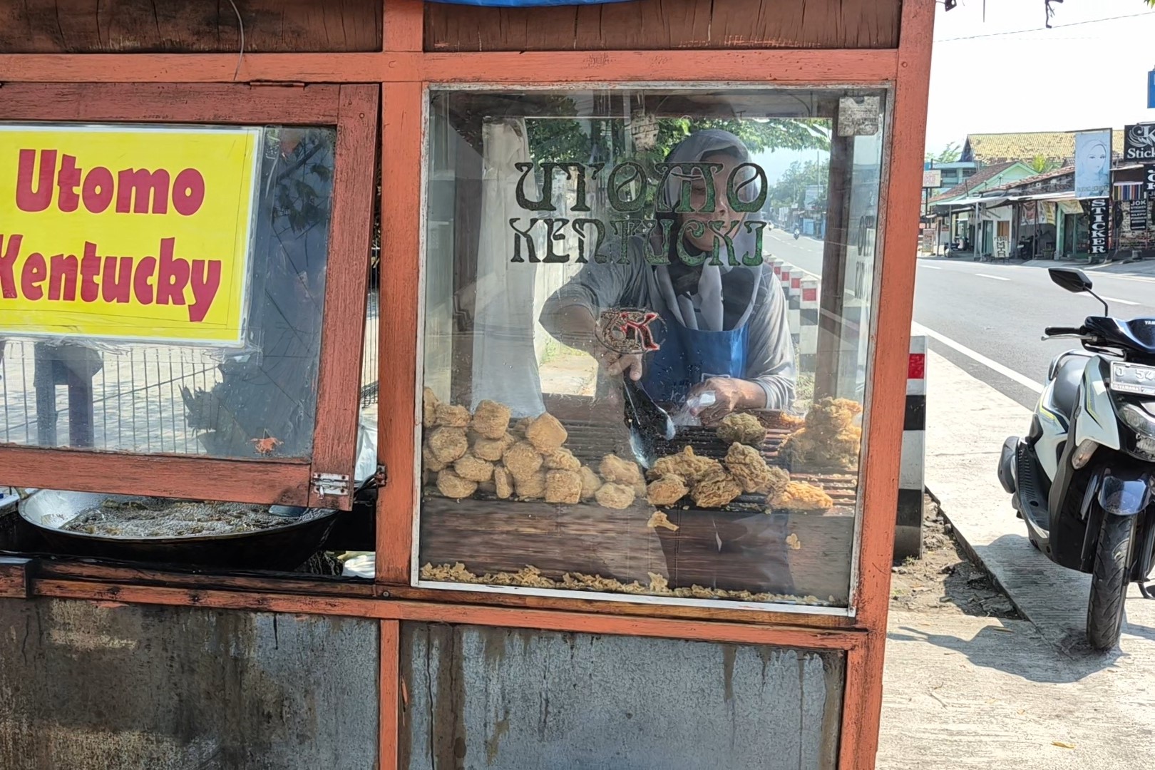 Harga Ayam Turun, Pedagang Ayam Goreng Tetap Belum Bisa Bernapas Lega, Ini Penyebabnya