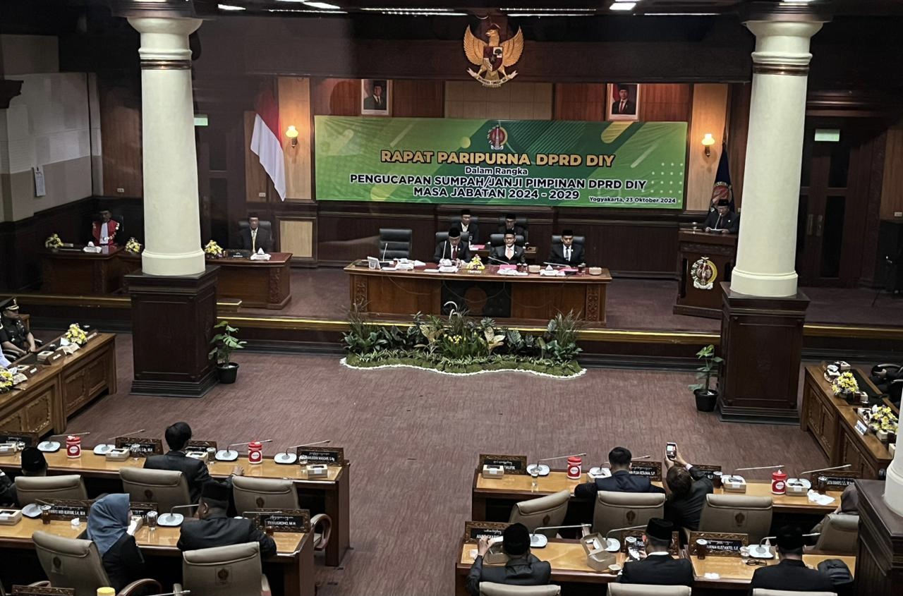 DPRD DIY Lantik 4 Pimpinan Definitif Masa Jabatan 2024-2029