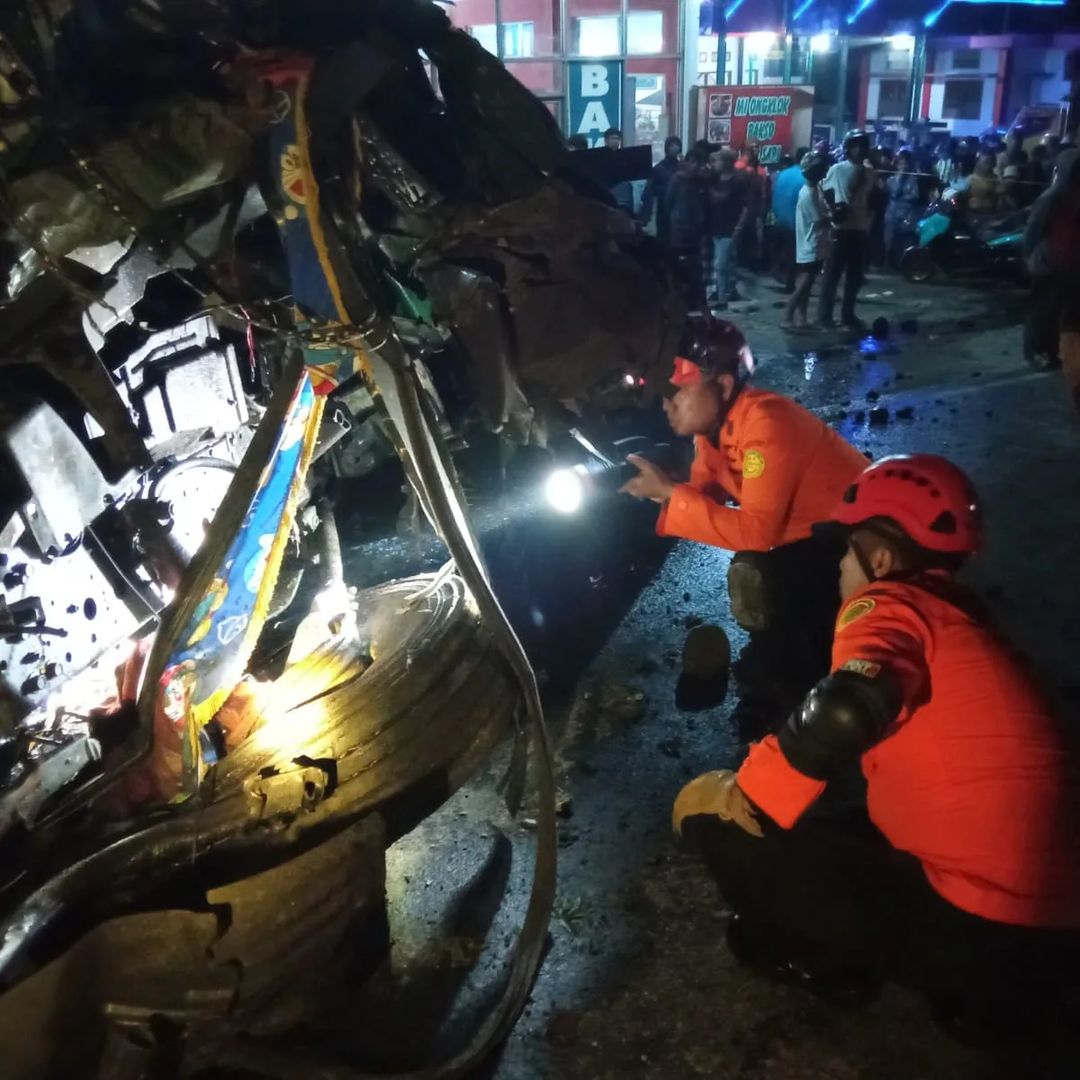 kecelakaan beruntun di Wonosobo