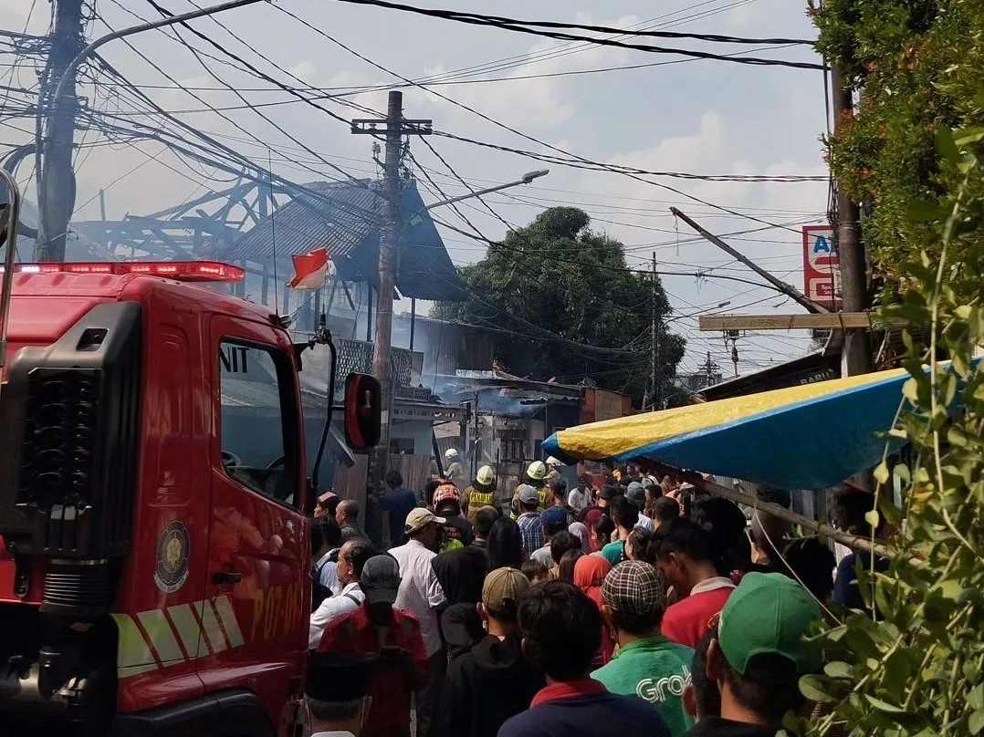 Kebakaran di Jalan Kramat Pulo Jakarta Pusat