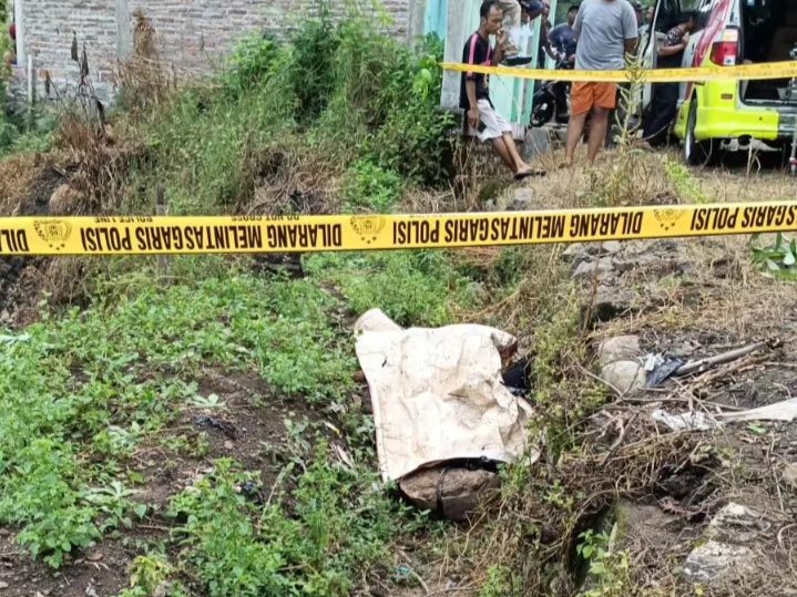 mayat wanita terbungkus plastik di Sukoharjo
