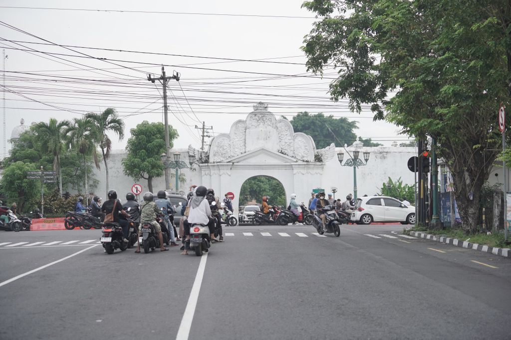 Pemberlakuan Sistem Lalu Lintas Searah di Plengkung Gading, Ini Sebabnya