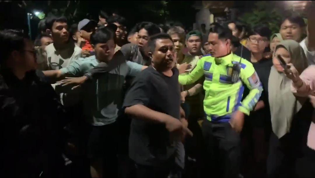 Maling Ayam, Seorang Remaja Jadi Bulan-bulanan Warga