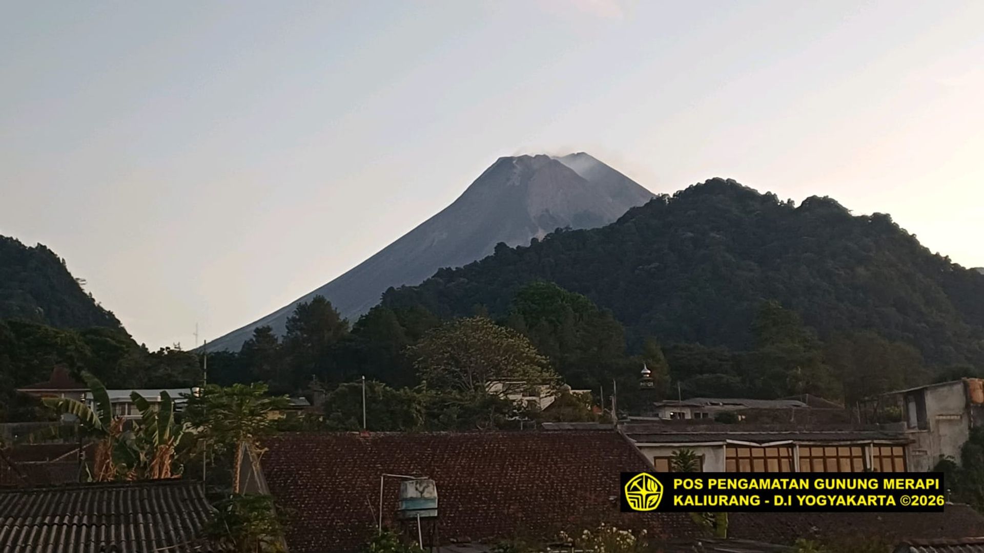 Gunung Merapi Hari ini, 5 Guguran Lava Meluncur hingga 1,8 Kilometer