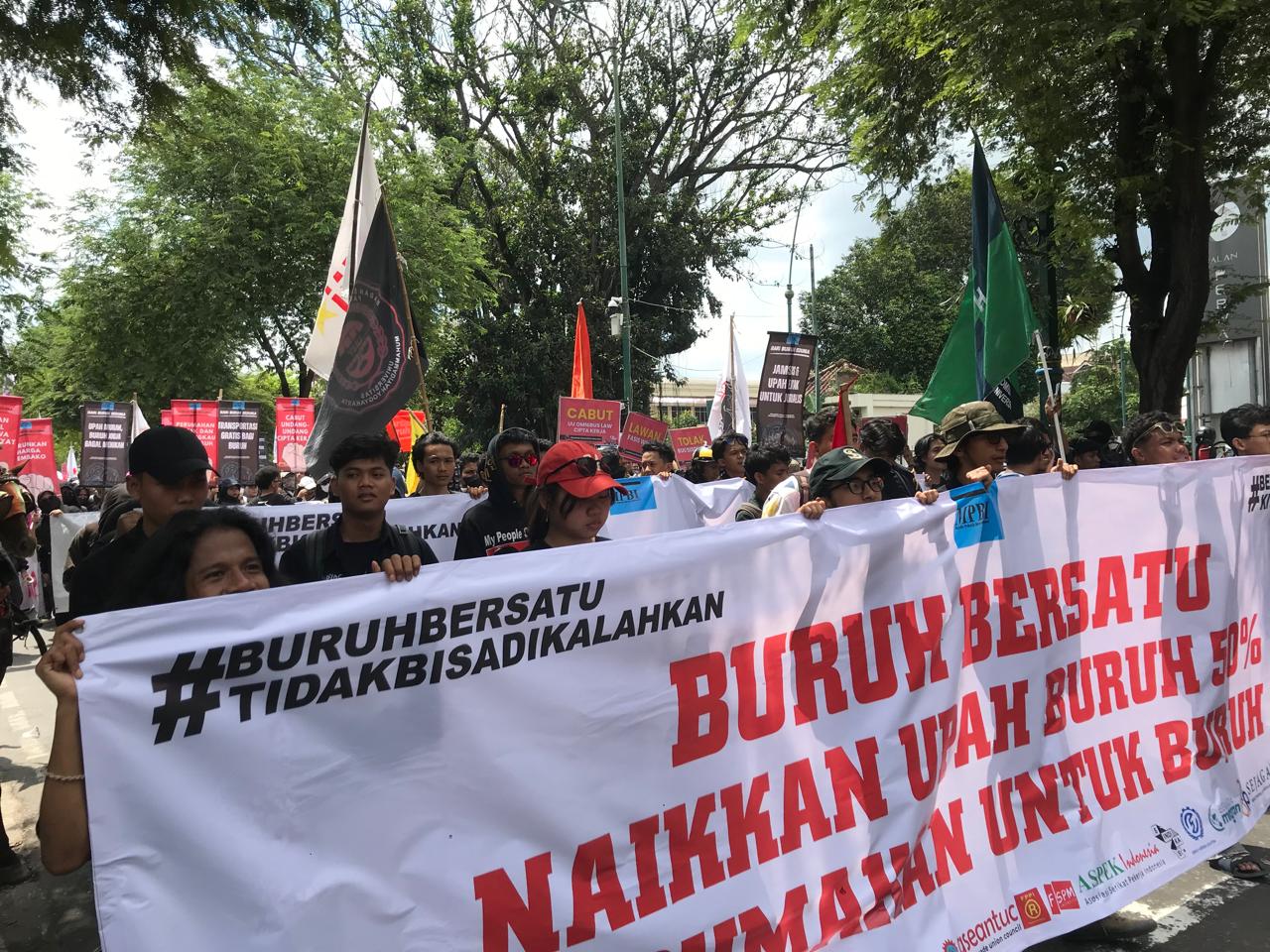 Peringatan May Day di Jogja, Massa Buruh Sampaikan 13 Poin Tuntutan