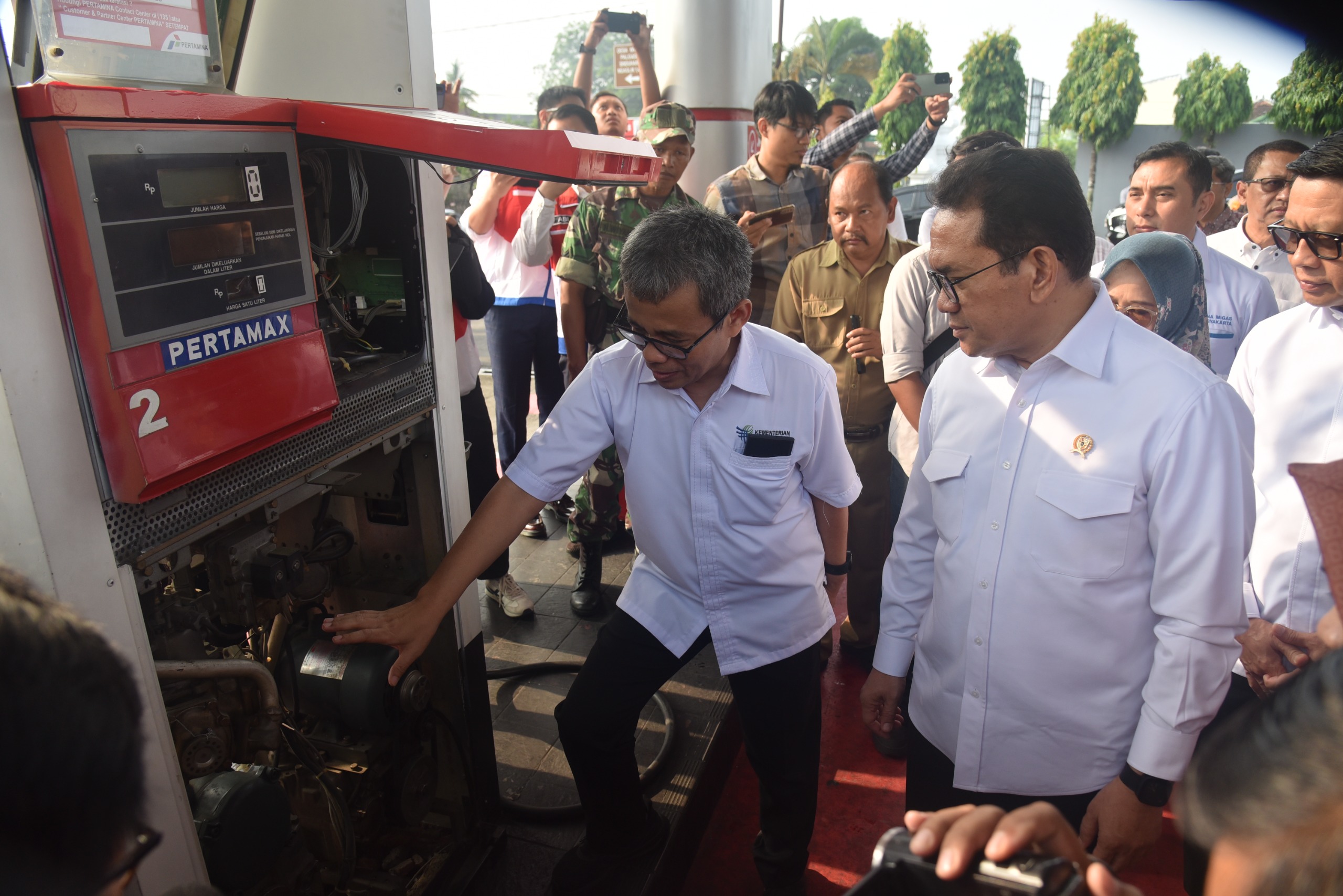 Diduga Curangi Takaran Bahan Bakar, Mendag RI Cek SPBU Jalan Kaliurang Km 10