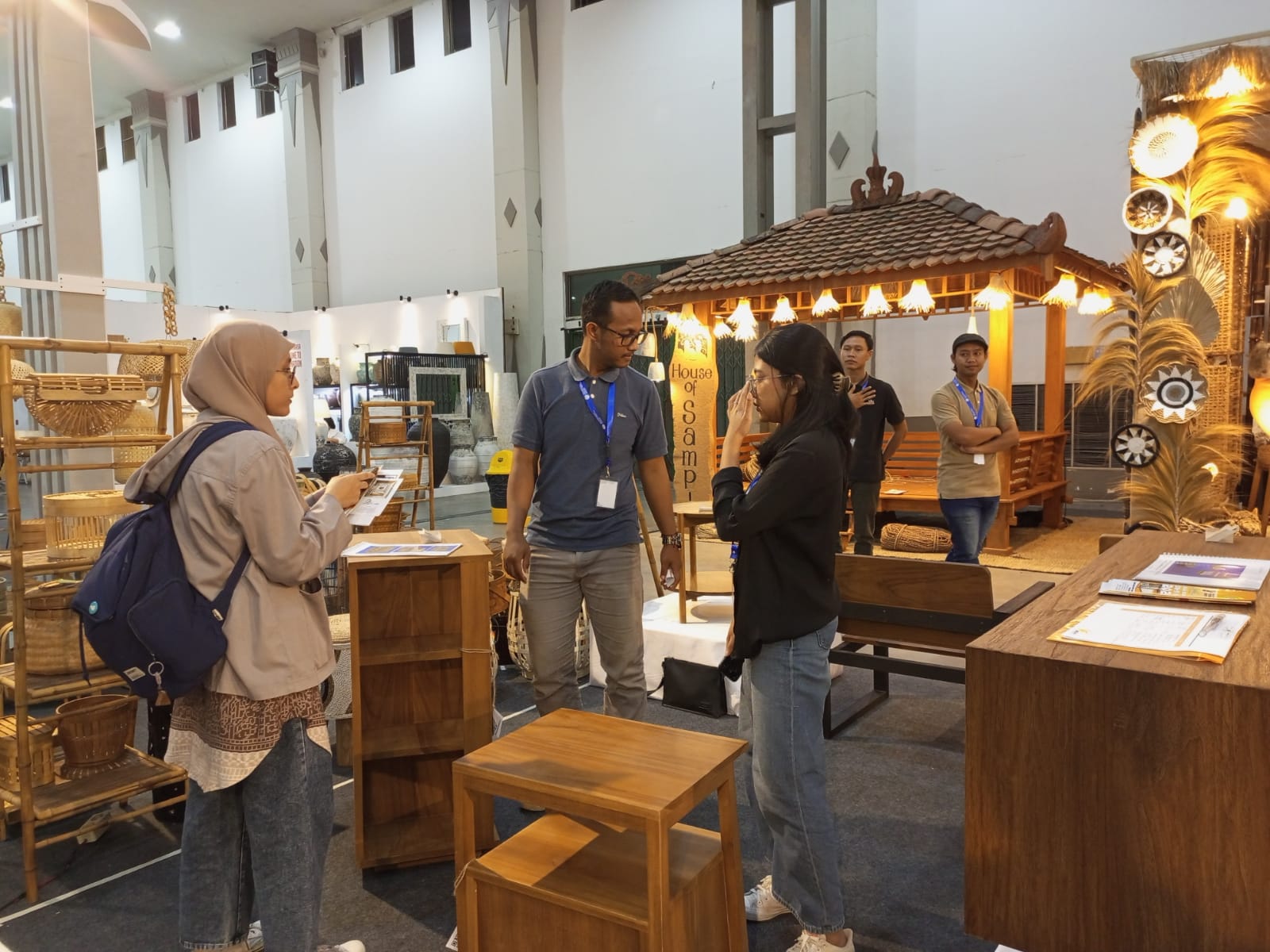 Perdana Ikut Pameran Jiffina 2025, Mukti Furniture Tawarkan Produk Lokal Berkualitas Ekspor