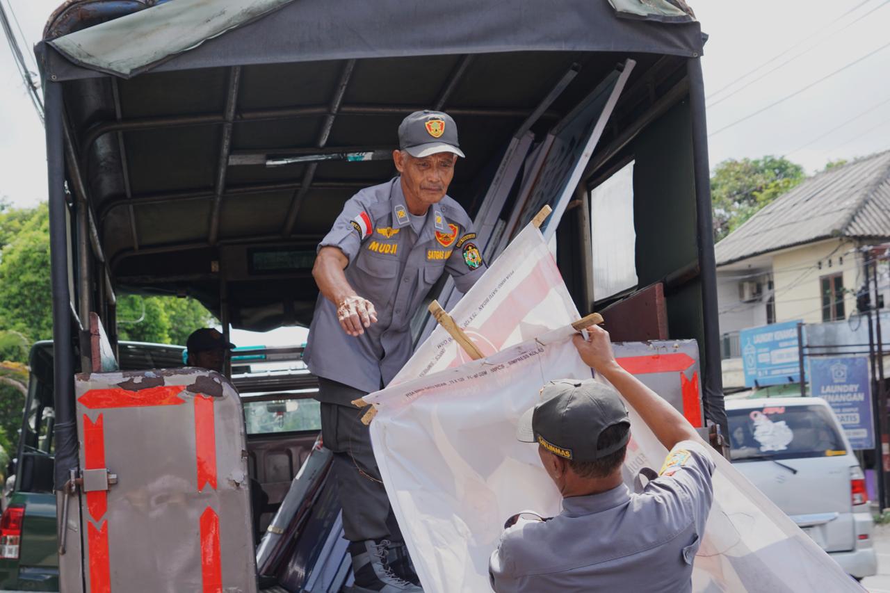 Masa Kampanye Pilkada 2024, Satpol PP Kota Yogya Tertibkan APK Melanggar Aturan