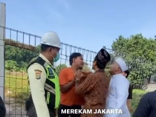 Cekcok di Jalan RA Kartini Cilandak Jakarta Selatan