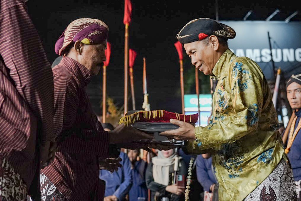 Rutin Diselenggarakan Setiap Sura, Kirab Suran Mbah Demang Jadi Momen Penghormatan Tokoh Penting ...