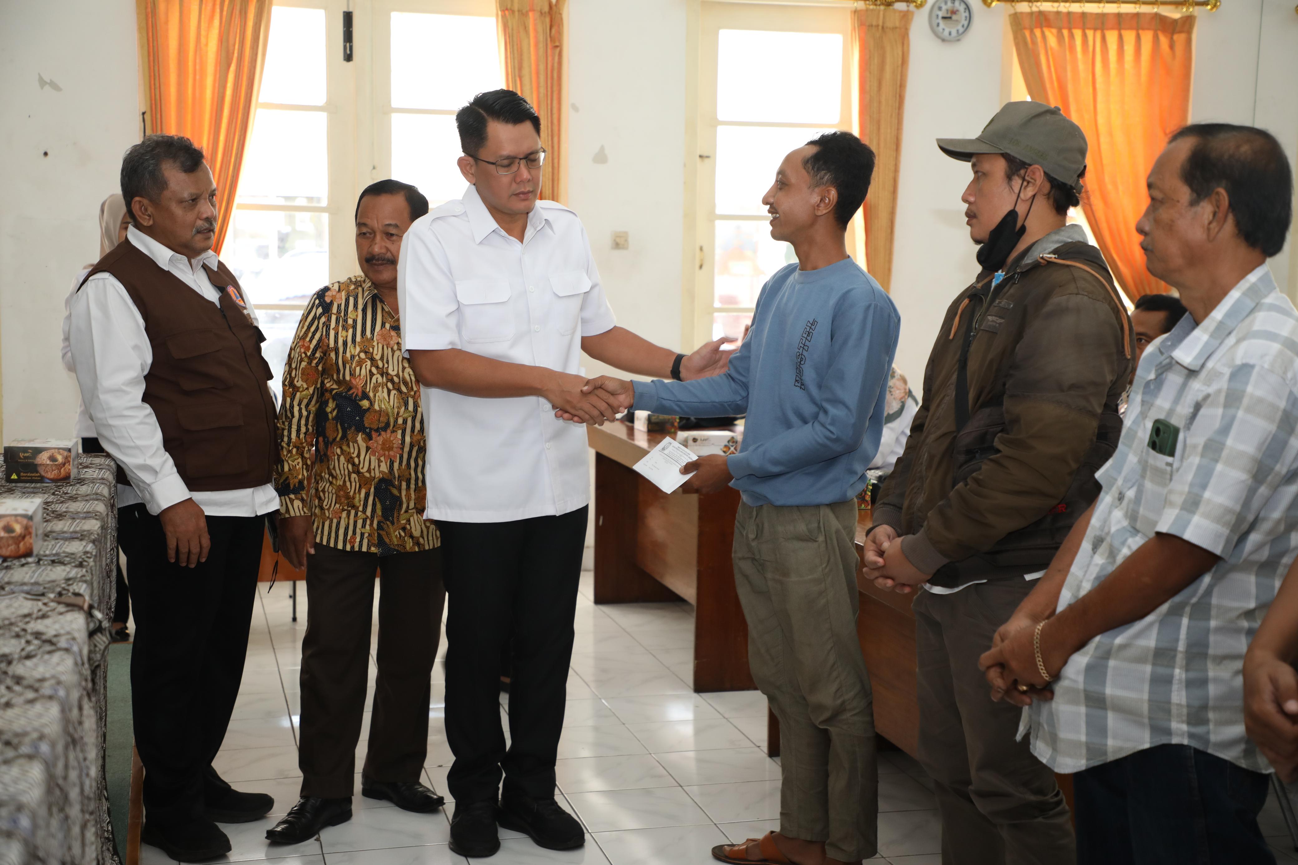 51 KK Warga Sleman Terima Bantuan Kebencanaan