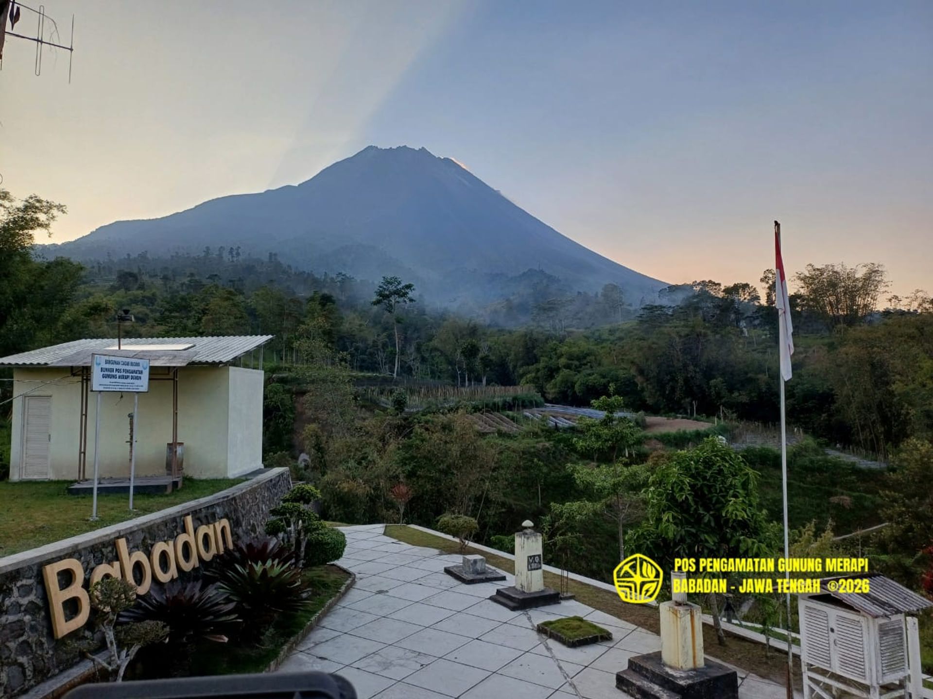 Aktivitas Gunung Merapi, Guguran Lava Meluncur hingga 2 Kilometer pada Kamis Pagi