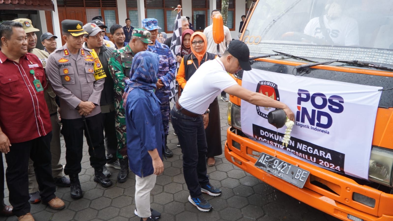 KPU Gunungkidul Mulai Distribusikan Logistik Pemilu 2024 - Hariane.com