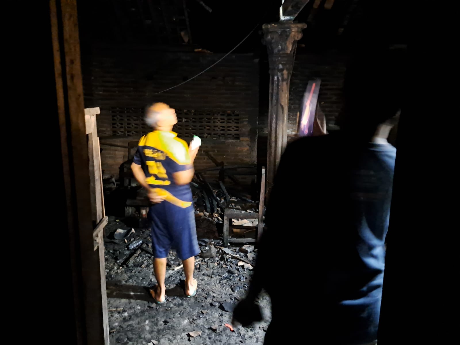 Diduga Karena Percikan Api, Rumah Milik Lansia di Kulon Progo Terbakar