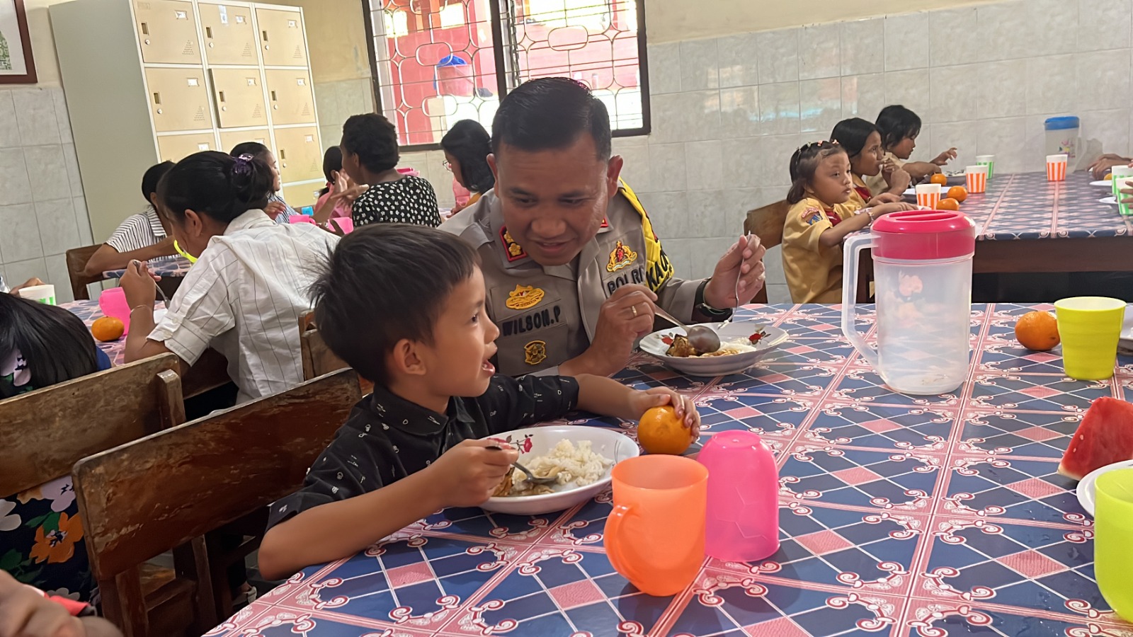 Berikan Kasih Sayang, Polres Kulon Progo Sambangi Panti Asuhan