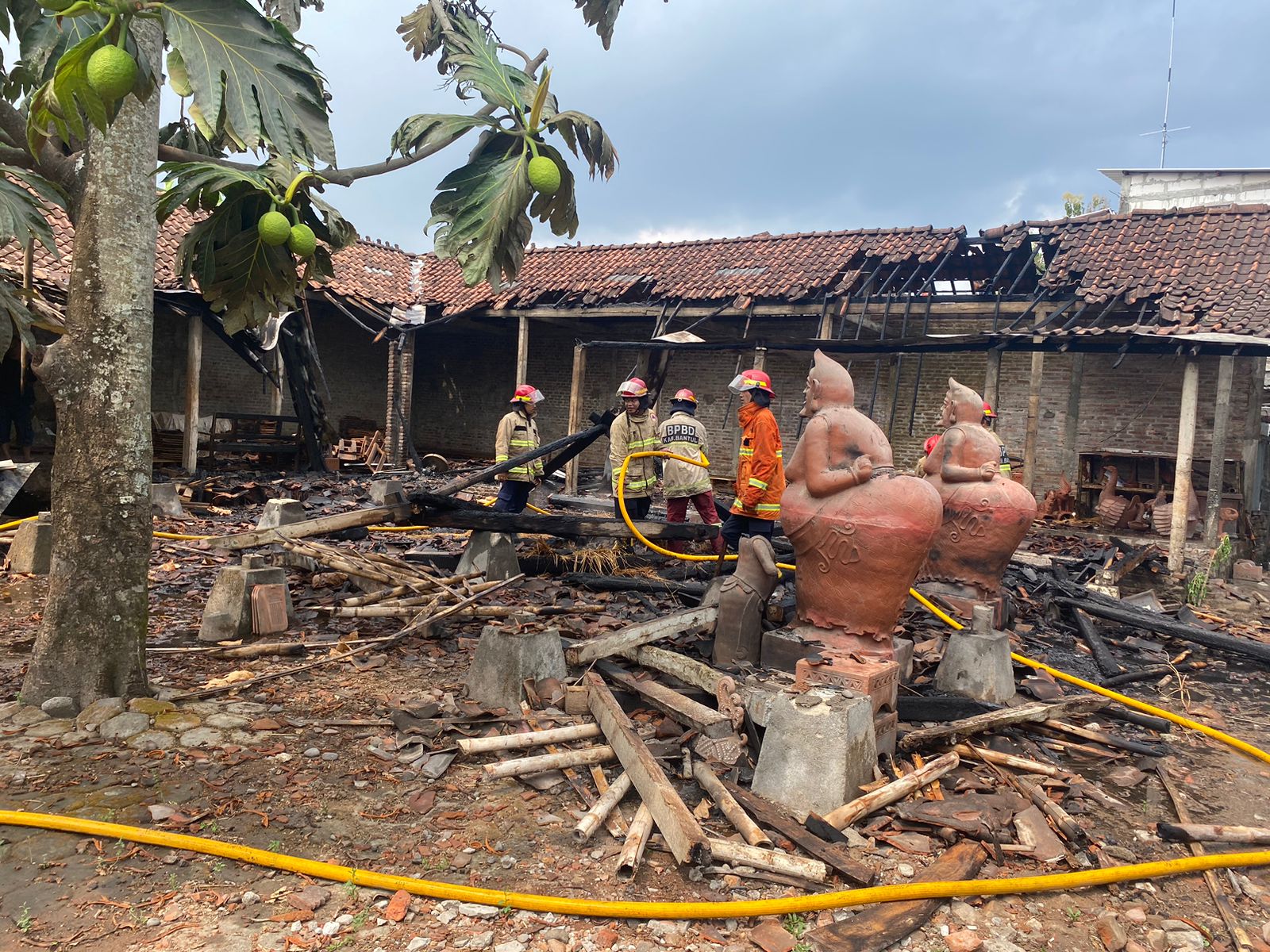 Gudang Kerajinan Gerabah di Sewon Bantul Ludes Kebakaran, Kerugian Capai Ratusan Juta