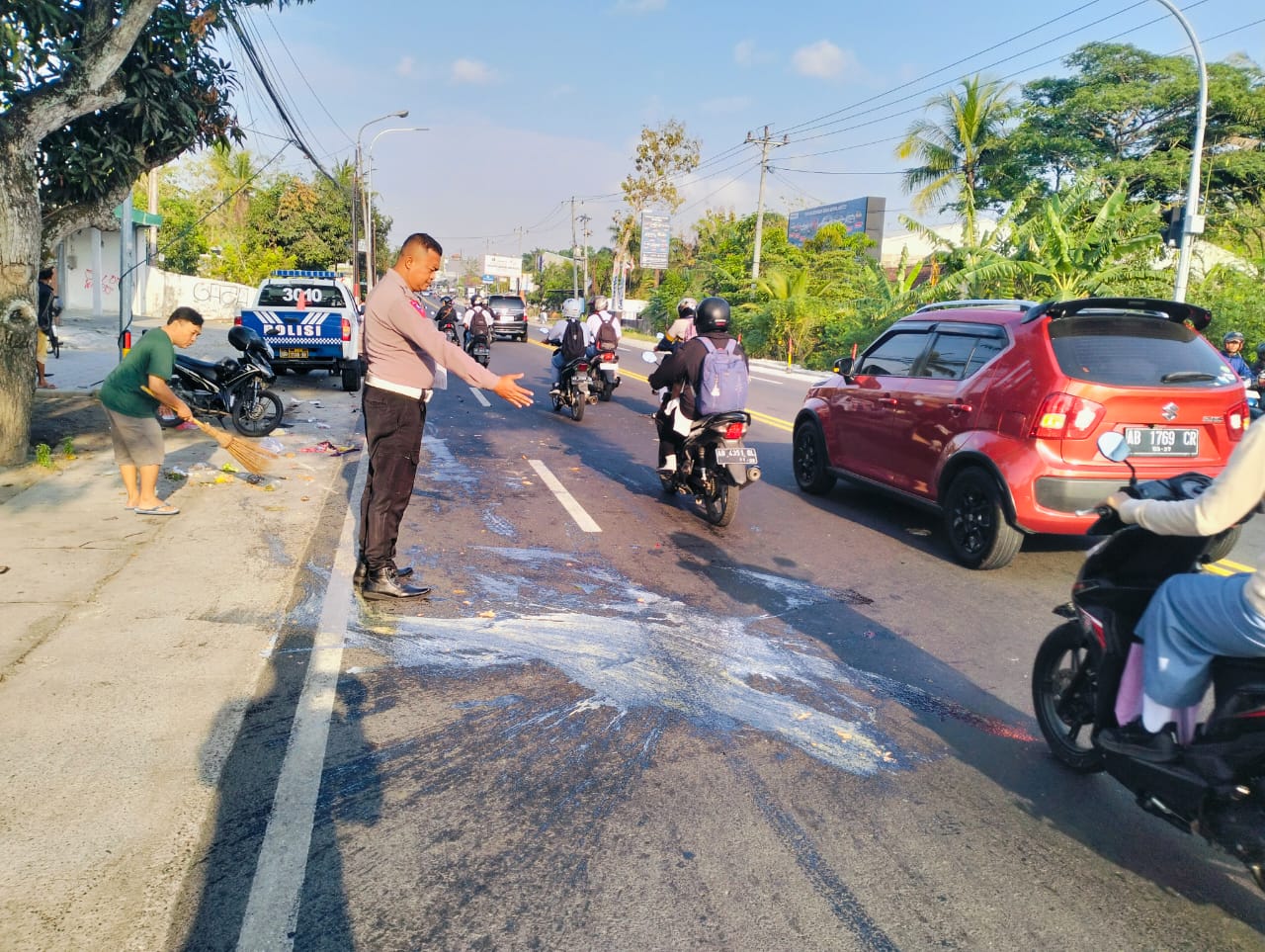 Kecelakaan Lalu Lintas di Pertigaan Grajen, Dua Orang Alami Luka Luka