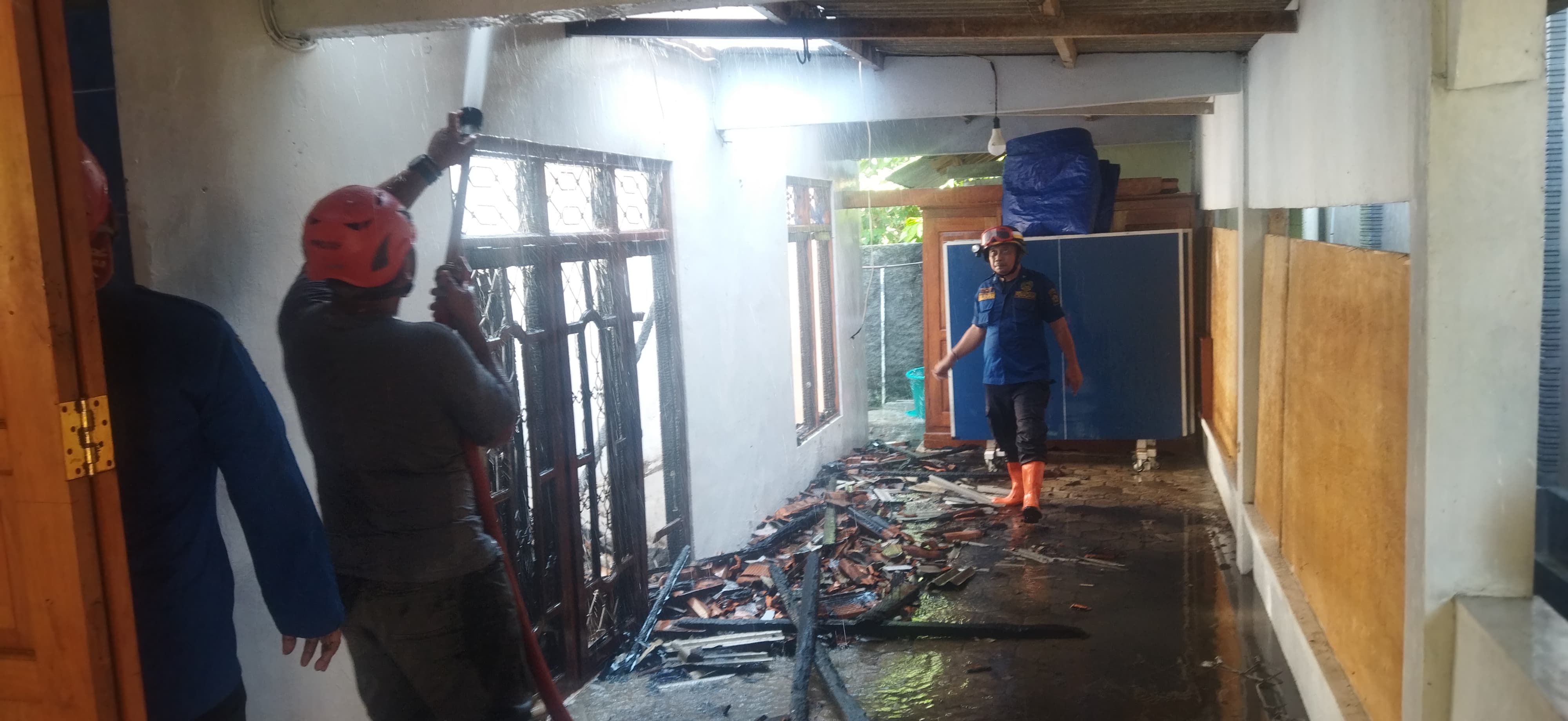 Ditinggal ke Warung, Rumah Seorang Warga Temon Terbakar