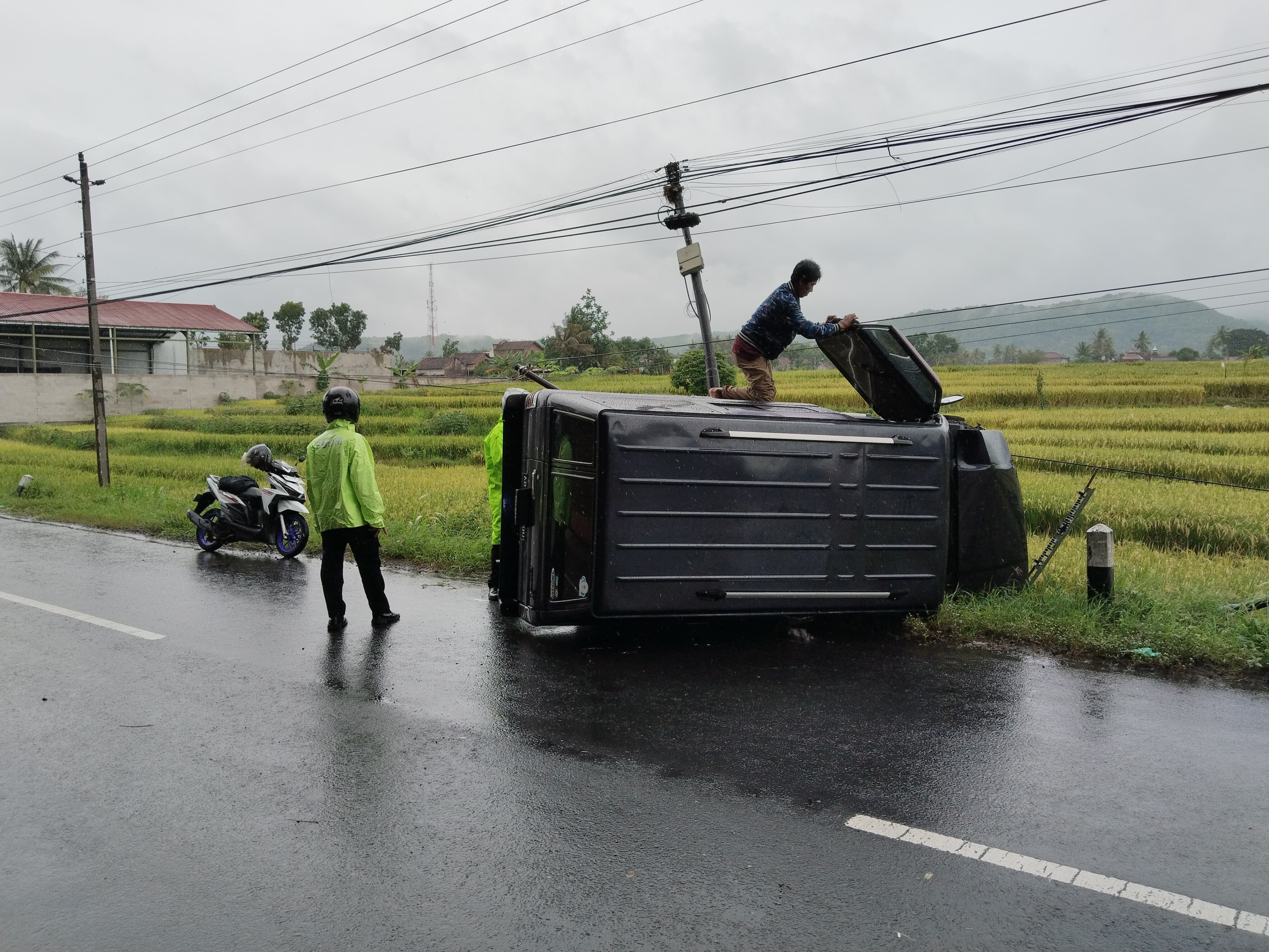 Pengemudi Kurang Berkonsentrasi, Laka Tunggal Terjadi di Nanggulan