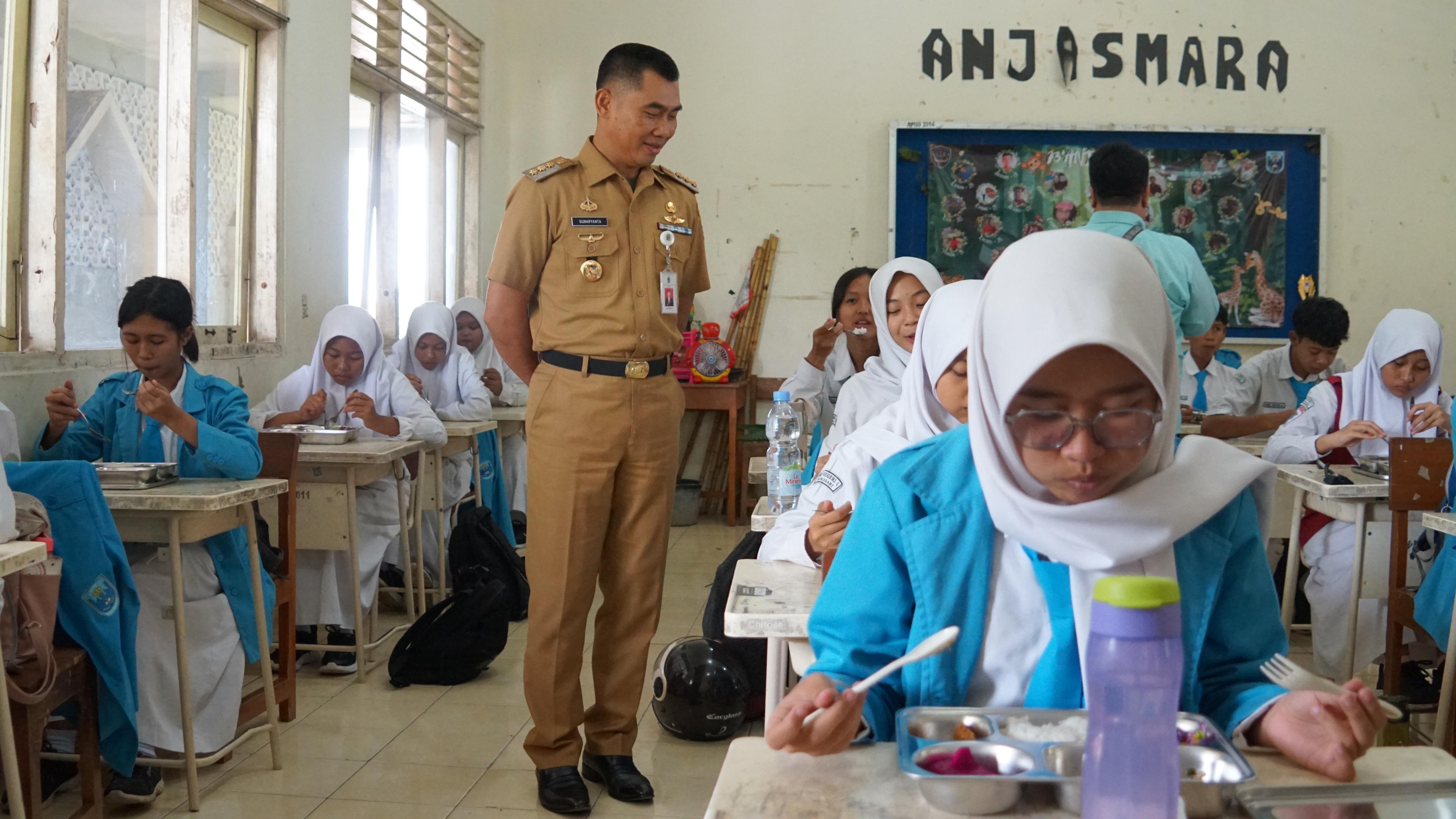 Bupati Gunungkidul Tinjau Pelaksanaan Makan Bergizi Gratis, Pastikan Menu Makanan Sesuai Kriteria