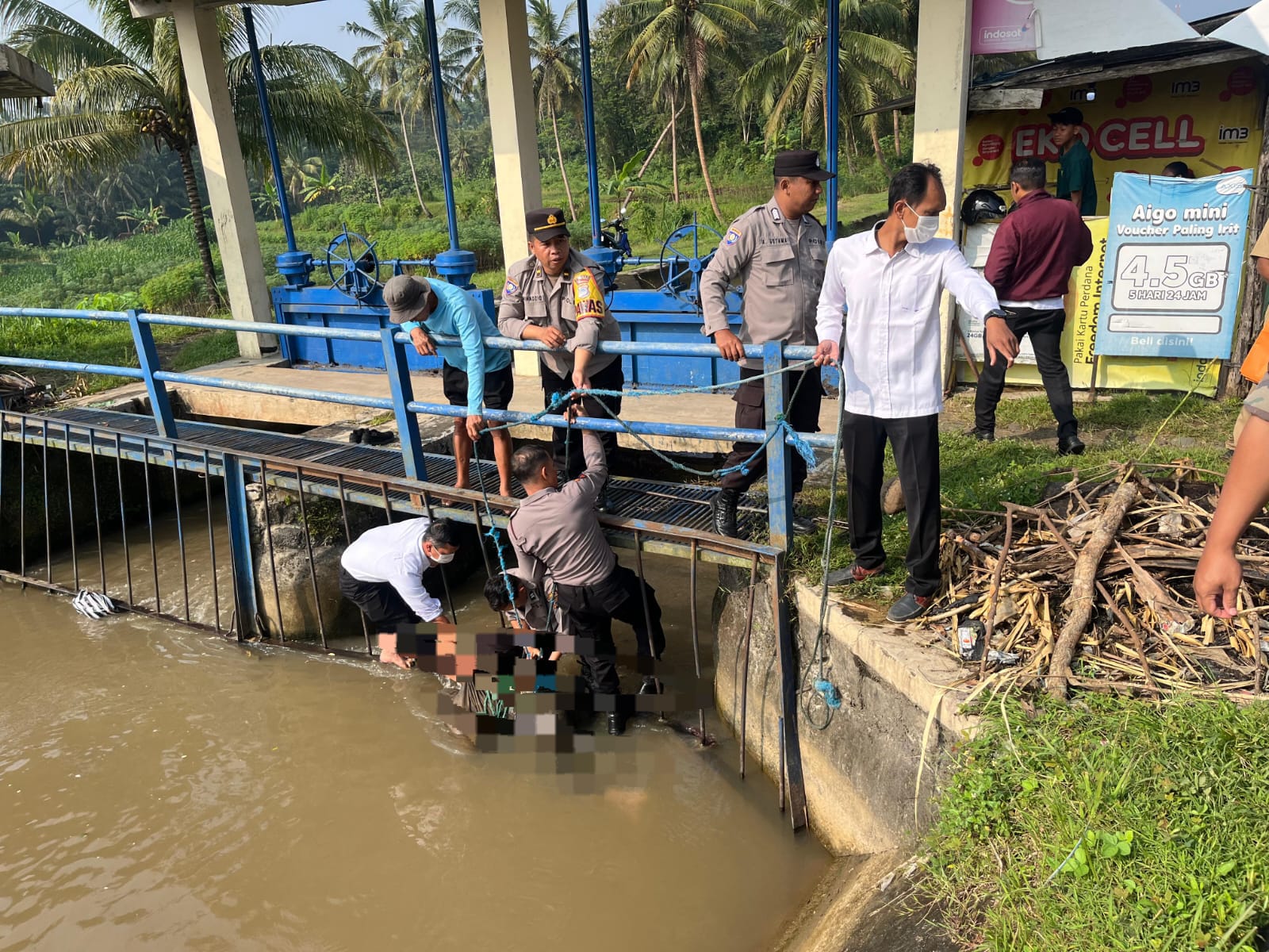 Mayat Lelaki ditemukan di Pintu Selokan Air di Kalibawang