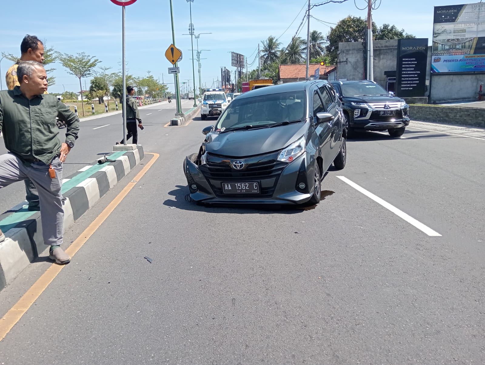 Kecelakaan di Jalur Wates–Purworejo, Minibus Tertabrak Dump Truck Saat Putar Balik